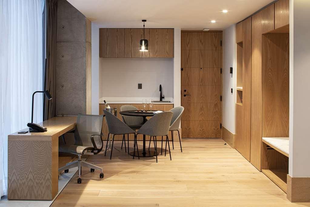 Galeria Plaza Monterrey Hotel Bagian luar foto A typical apartment