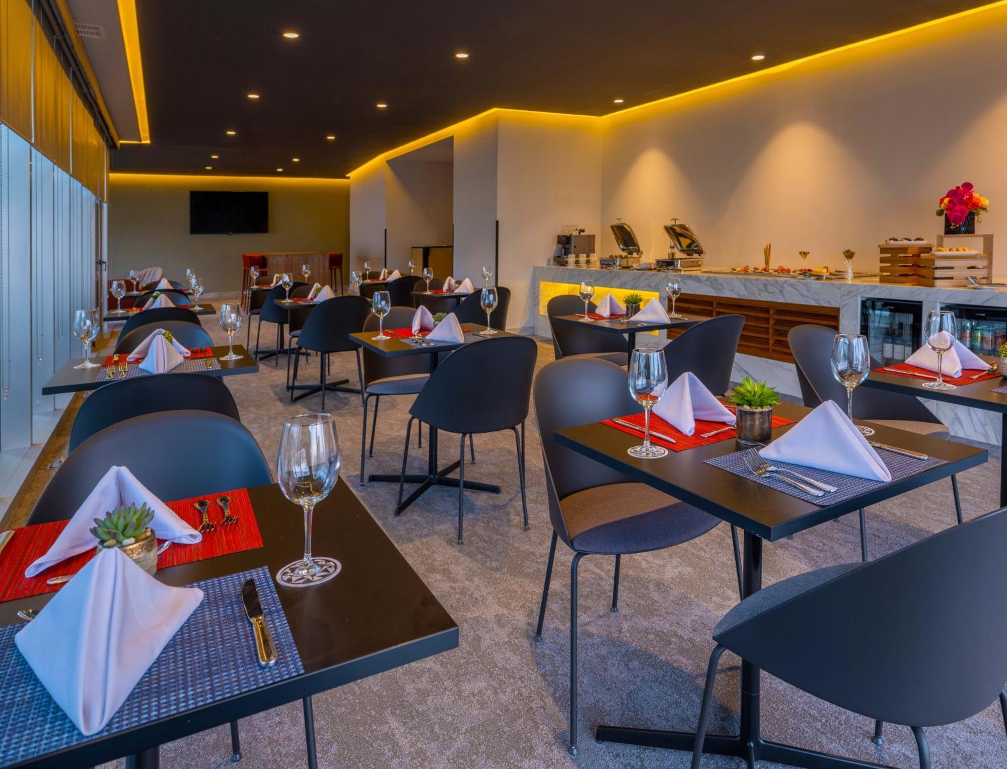 Galeria Plaza Monterrey Hotel Bagian luar foto